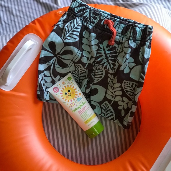 Carter’s Swim Shorts/Trunks 2T Toddler Baby Boy - Picture 4 of 4